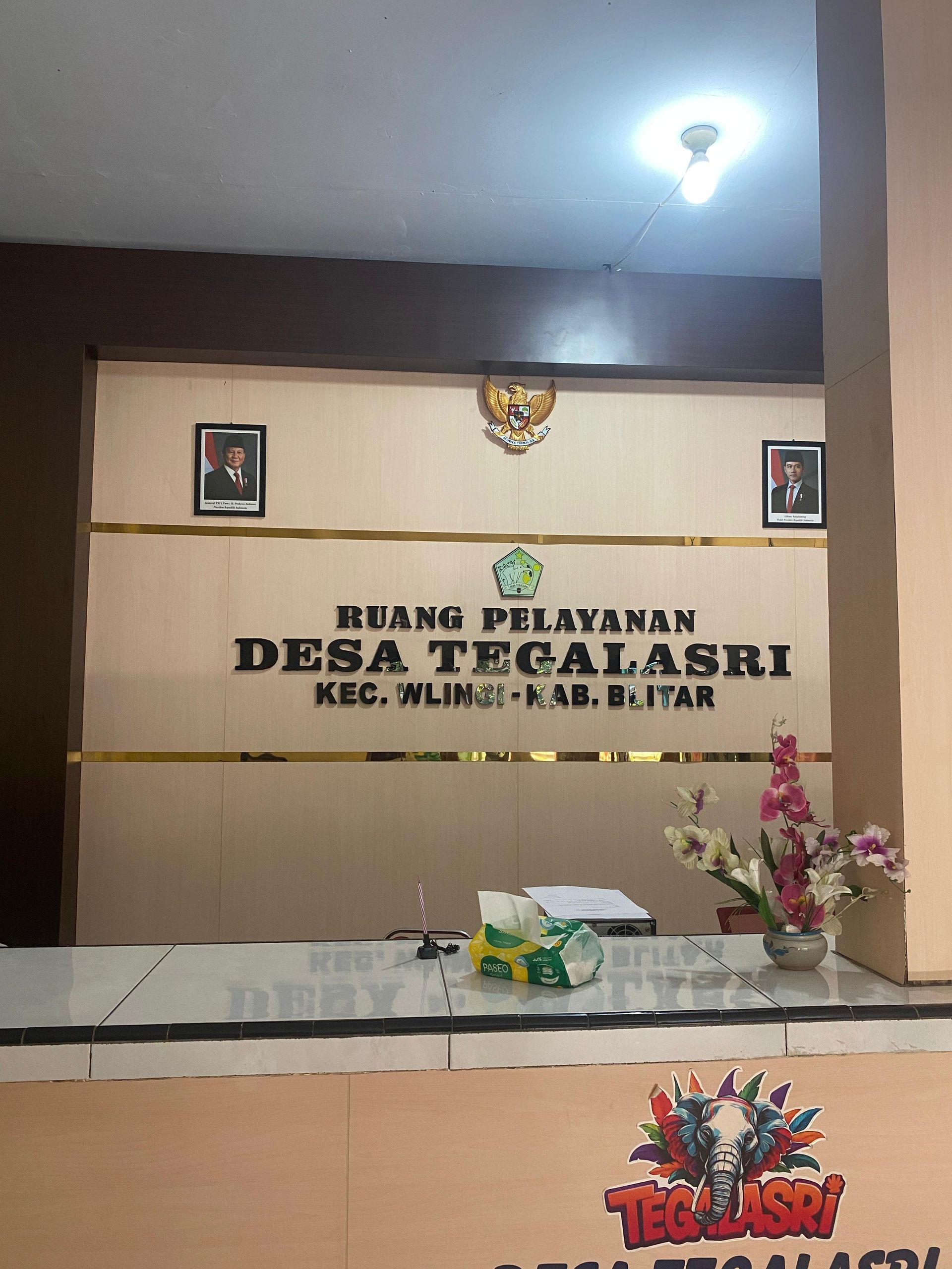 Dukung Pelayanan Publik, Tim UM BBM Bantu Administrasi Pemerintahan Desa Tegalasri